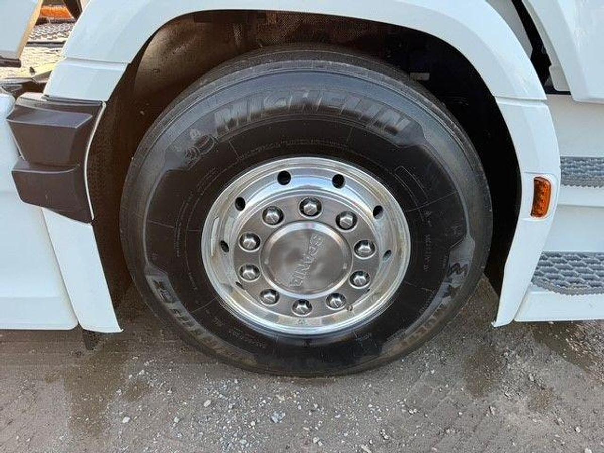 Used 2025 (25) Scania S770 V8 6x2 Rearlift