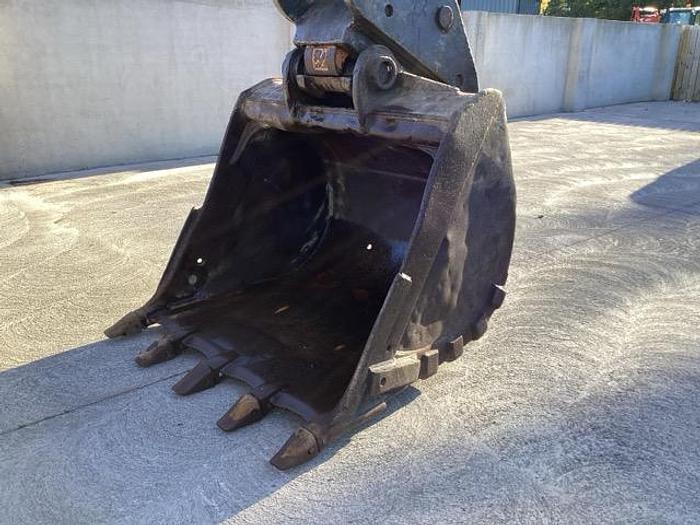 Used 2018 Hitachi ZX250LC-6 Tracked Excavator