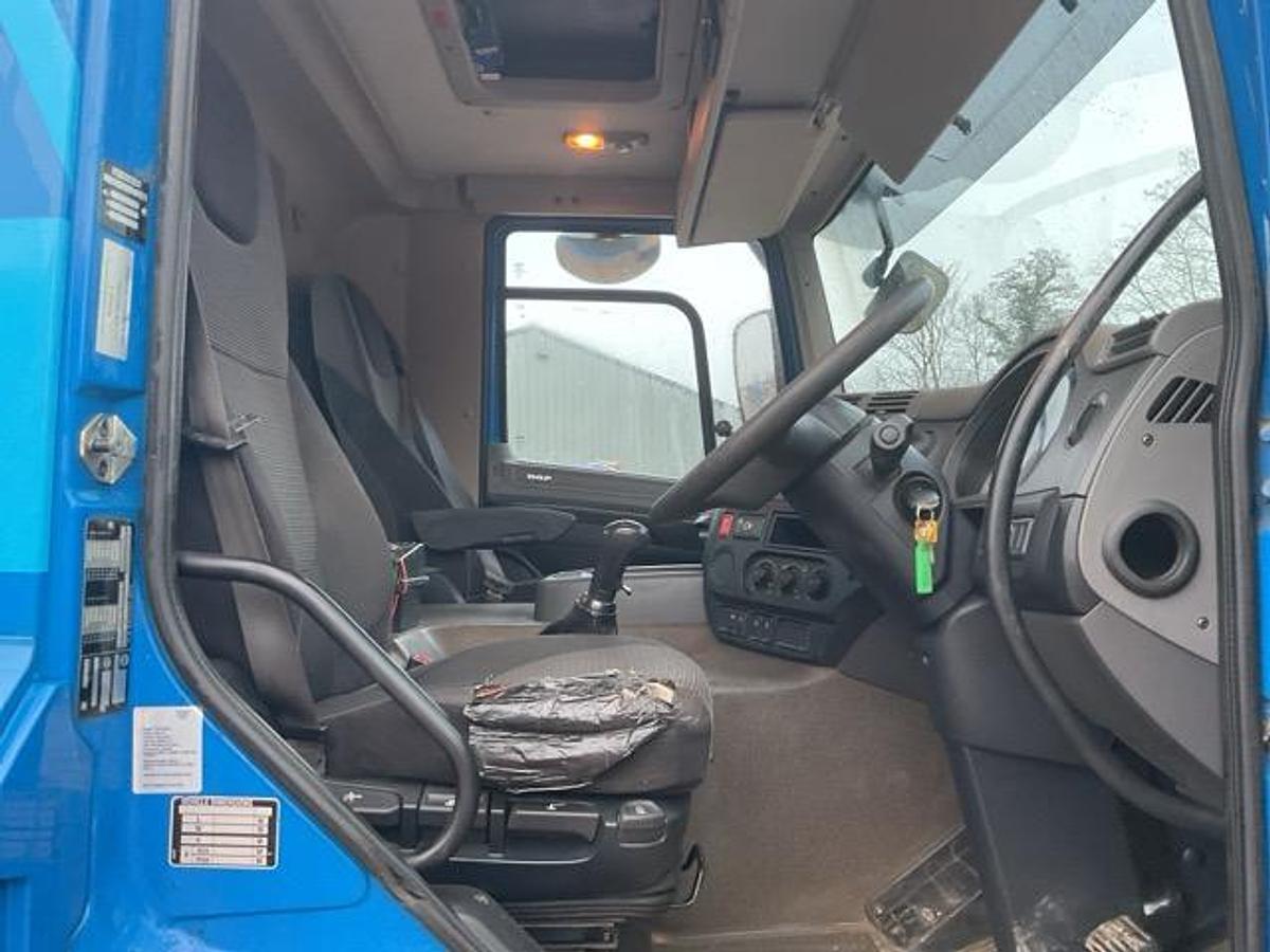 Used 2017 DAF CF440 8x4 Hookloader