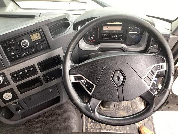Used 2016 Renault T460 6x2 Midlift. Choice