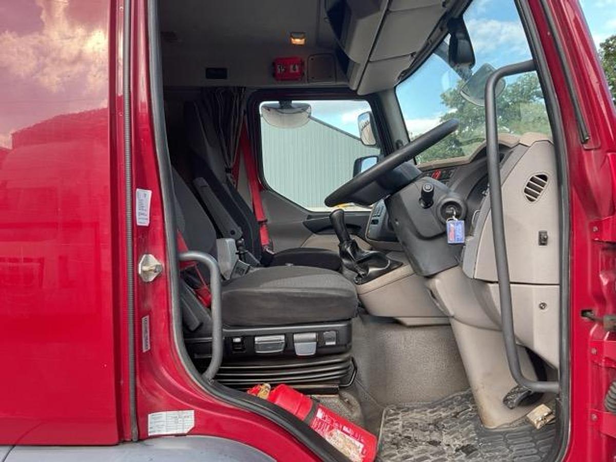 Used 2018 (68) DAF LF180 4x2 14T Flatbed