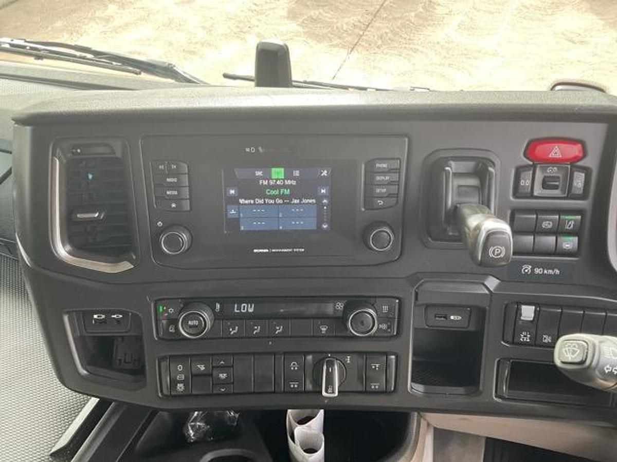 Used 2020 Scania R450 6x2 Midlift