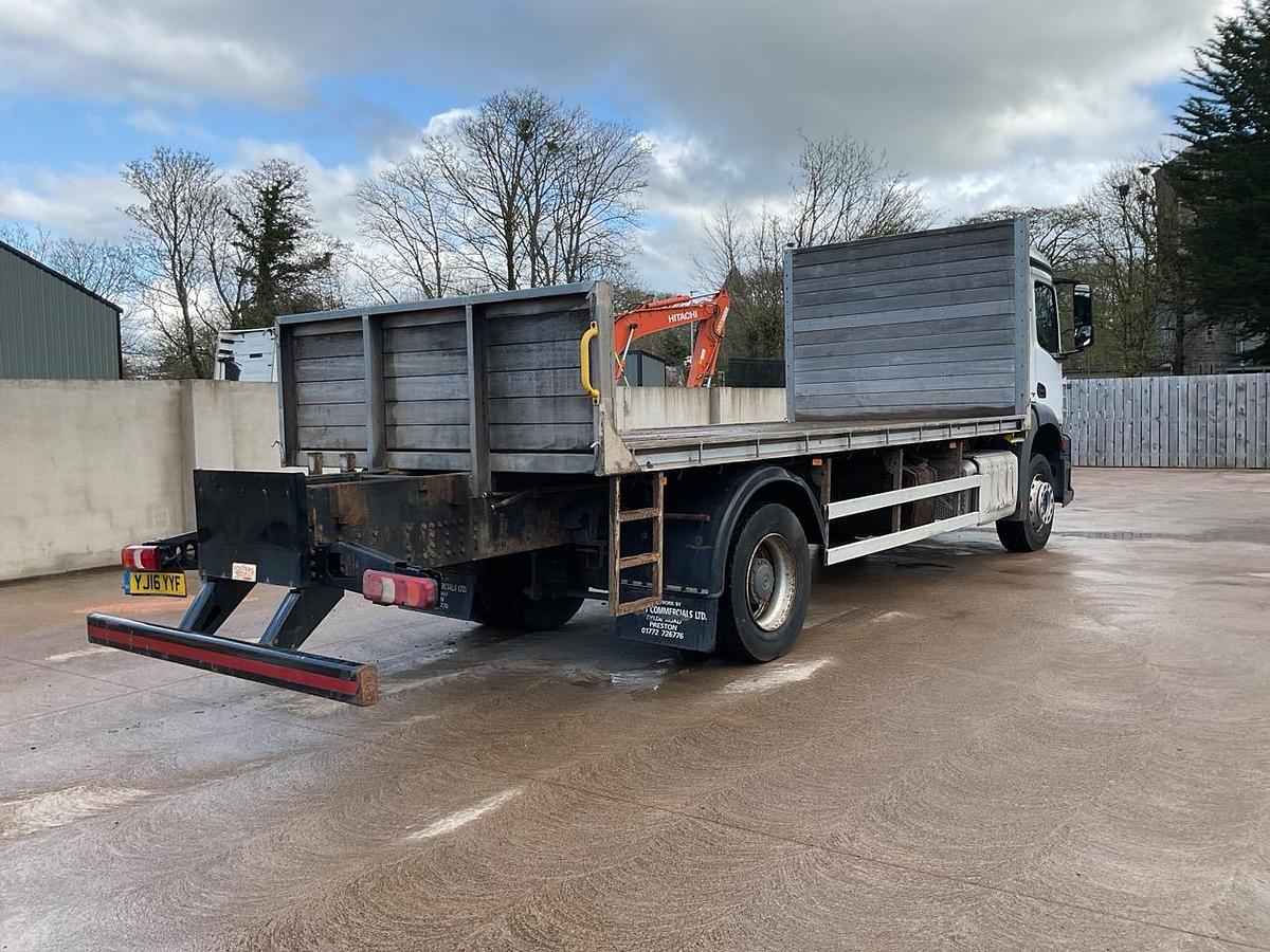 Used 2016 Mercedes Arocs 4x2 Flatbed