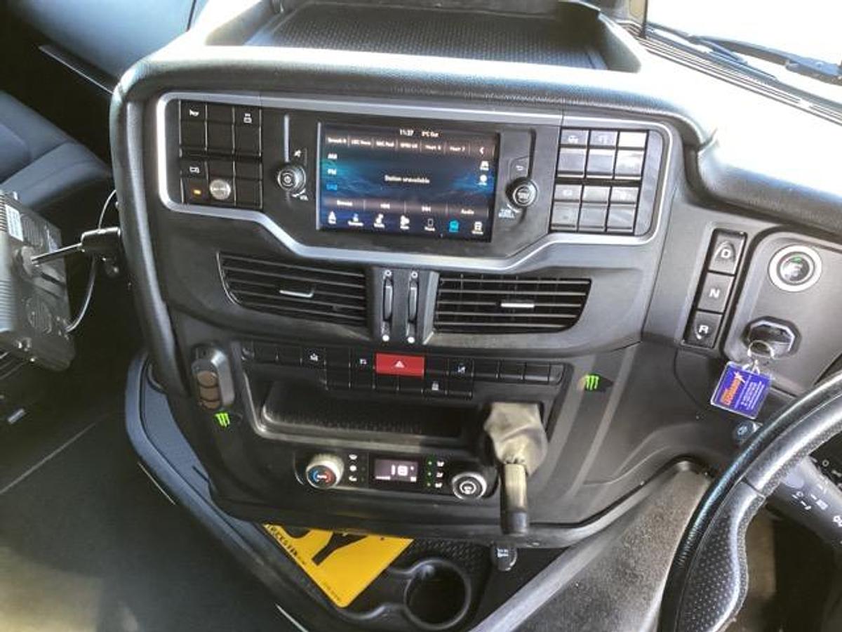 Used 2023 Iveco S-Way 490 6x2 Tractor Unit