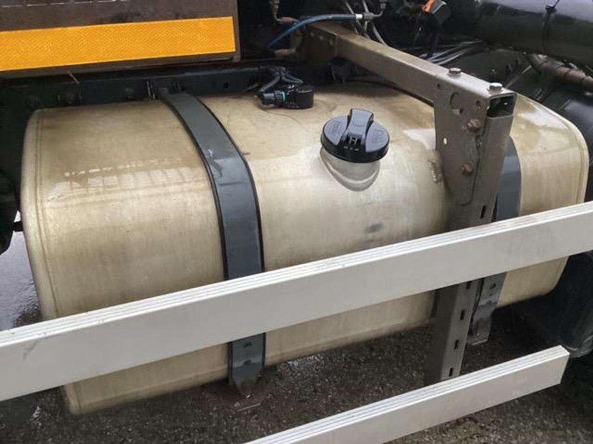 Used 2015 DAF CF440 8x4 Hookloader