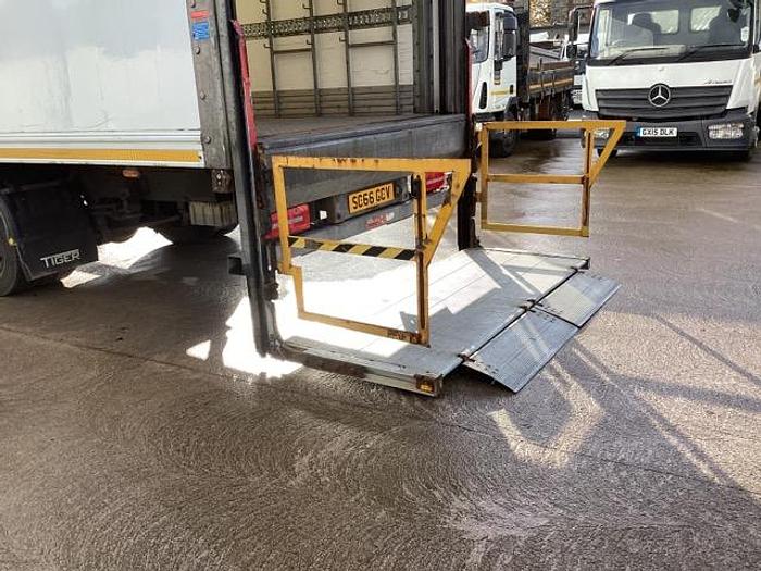 Used 2018 DAF LF210 12T Boxvan