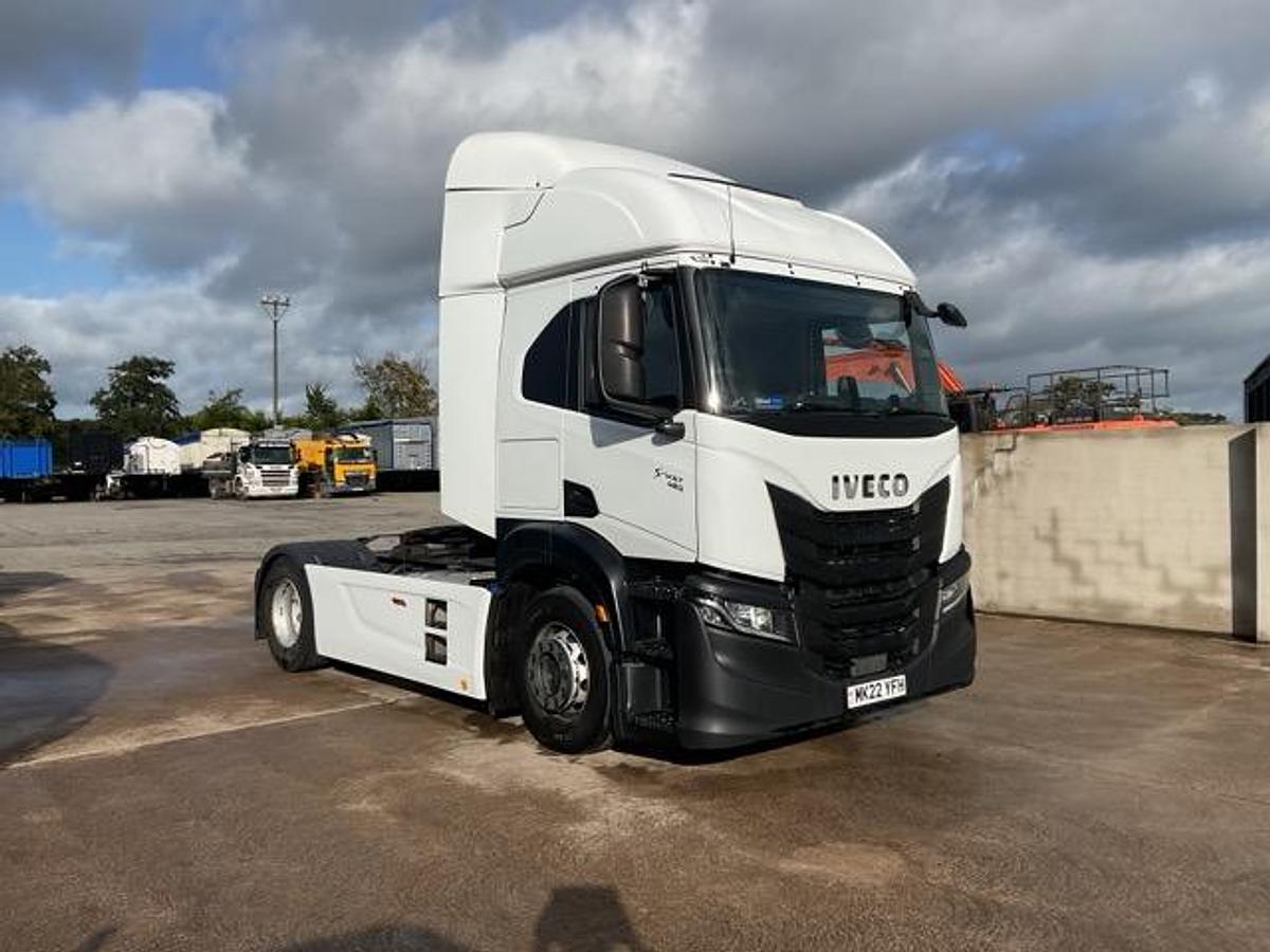Used 2022 Iveco S Way 420 4x2 T/Unit