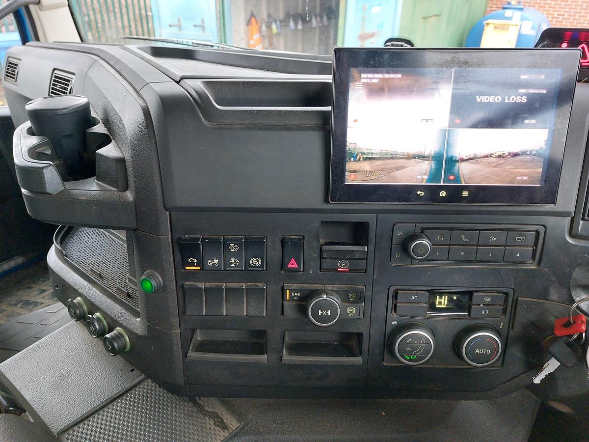 Used 2021 (71) Volvo FMX420 8x4 Steel Tipper