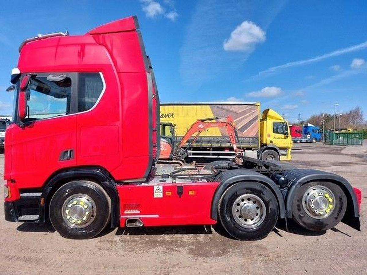 Used 2018 (18) Scania R520 V8 6x2 Rearlift