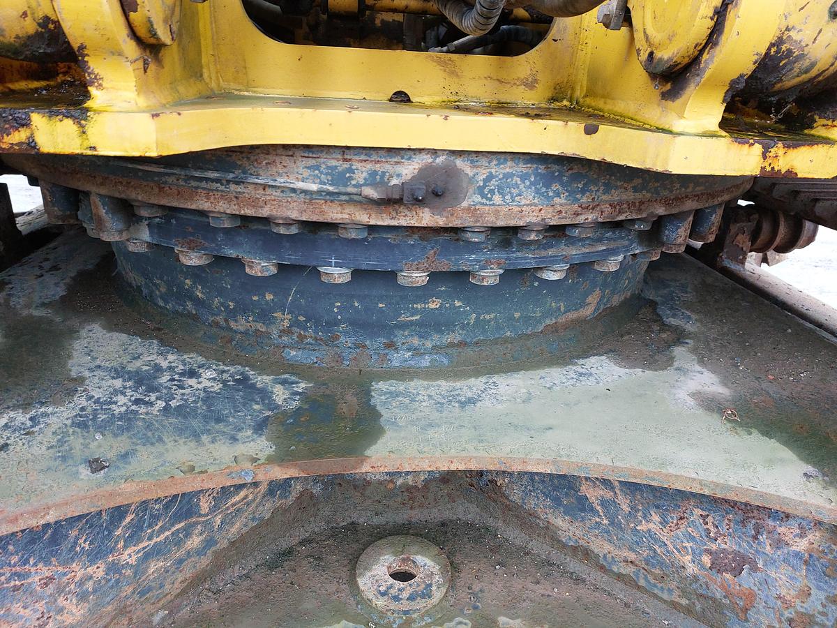 Used 2018 Komatsu PC360LC-11 Tracked Excavator