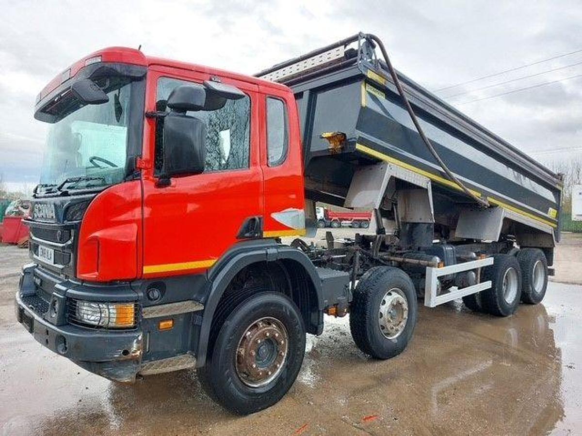 Used 2018 (18) Scania P410 8x4 Steel Tipper