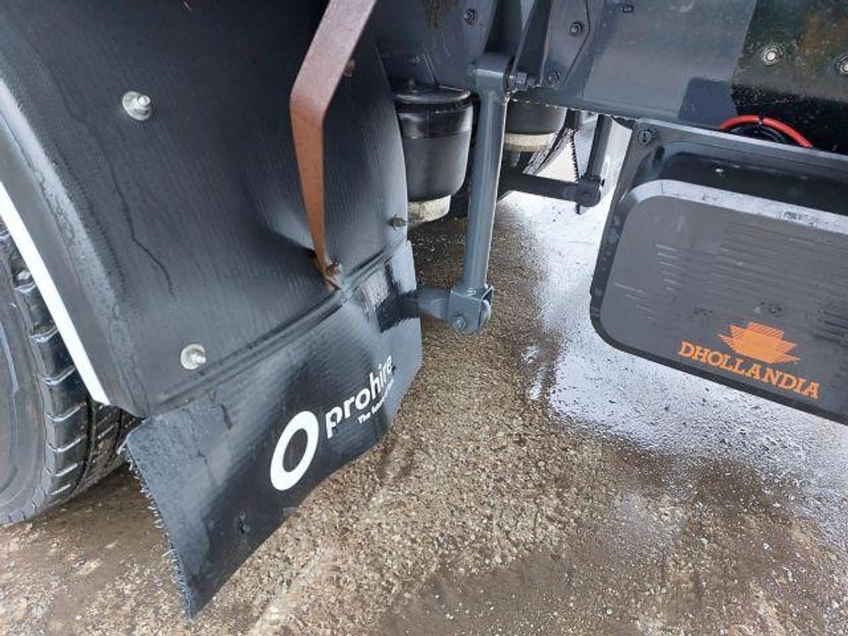 Used 2024 (74) DAF LF260 4x2 18T Curtainsider