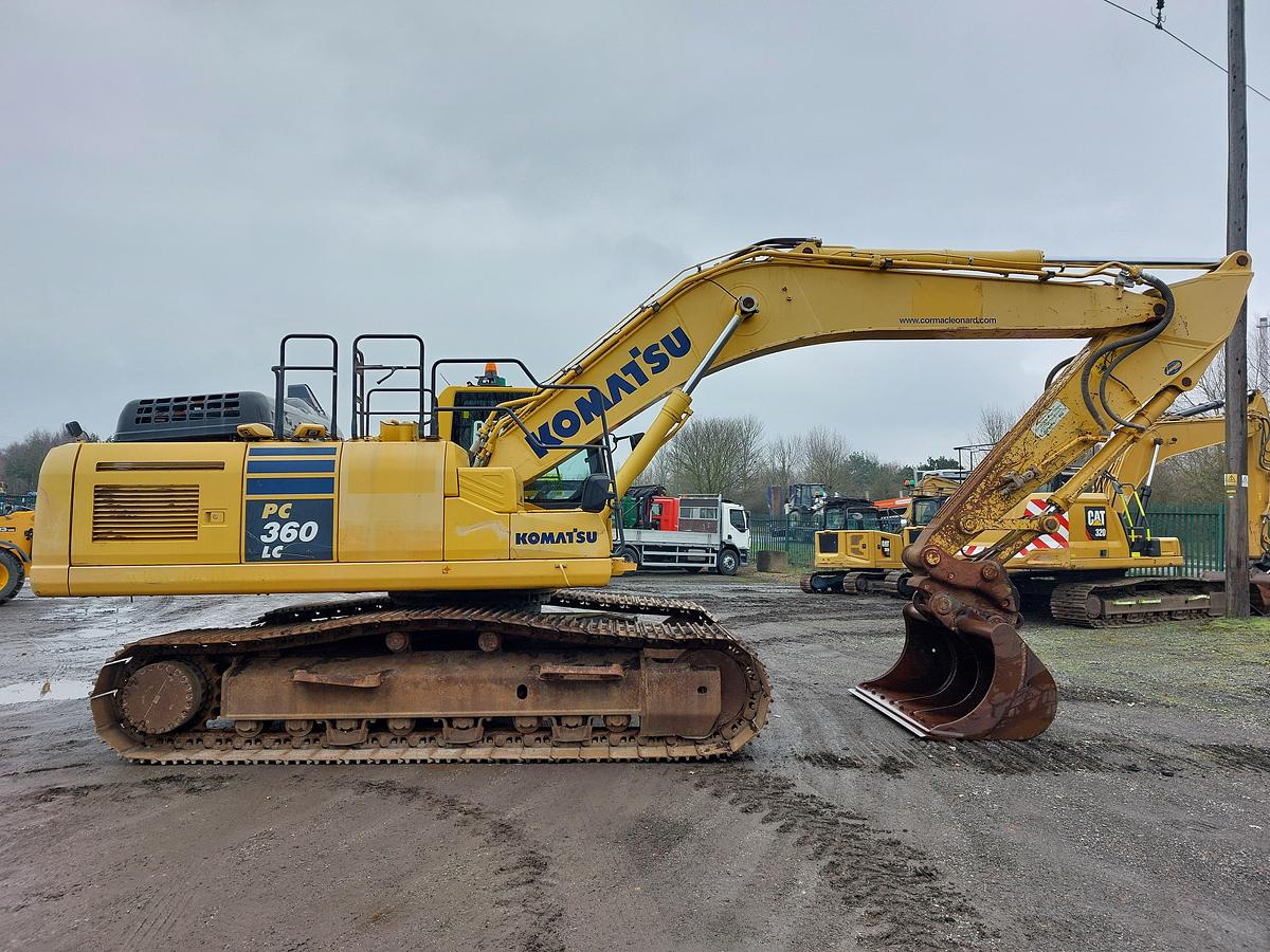 Used 2018 Komatsu PC360LC-11 Tracked Excavator