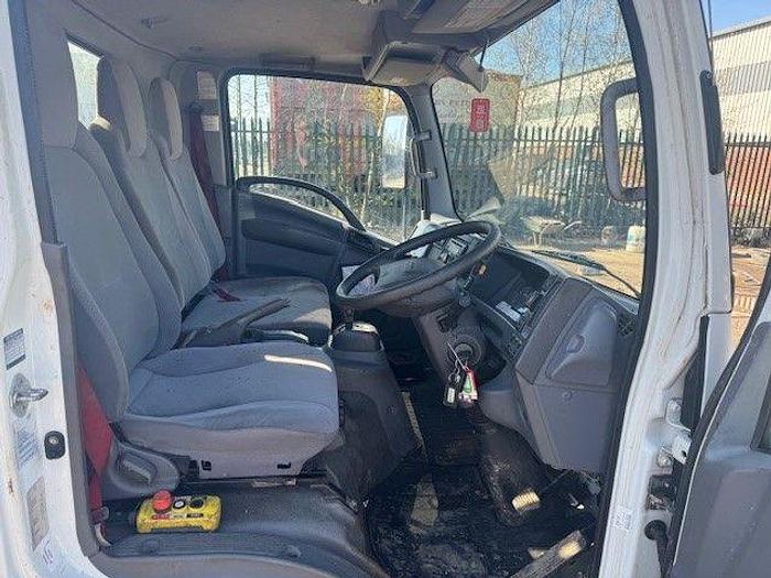 Used 2017 (17) Isuzu N75.190 4x2 7.5T Hotbox