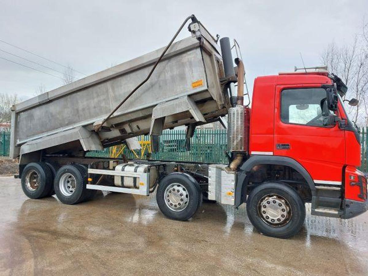 Used 2017 (17) Volvo FMX420 8x4 Alloy Tipper