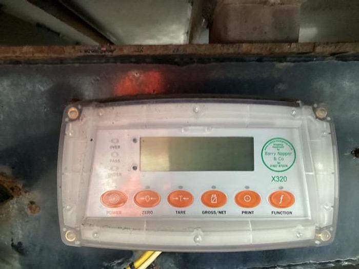 Used 2015 Muldoon Bulk Blowing Trailer