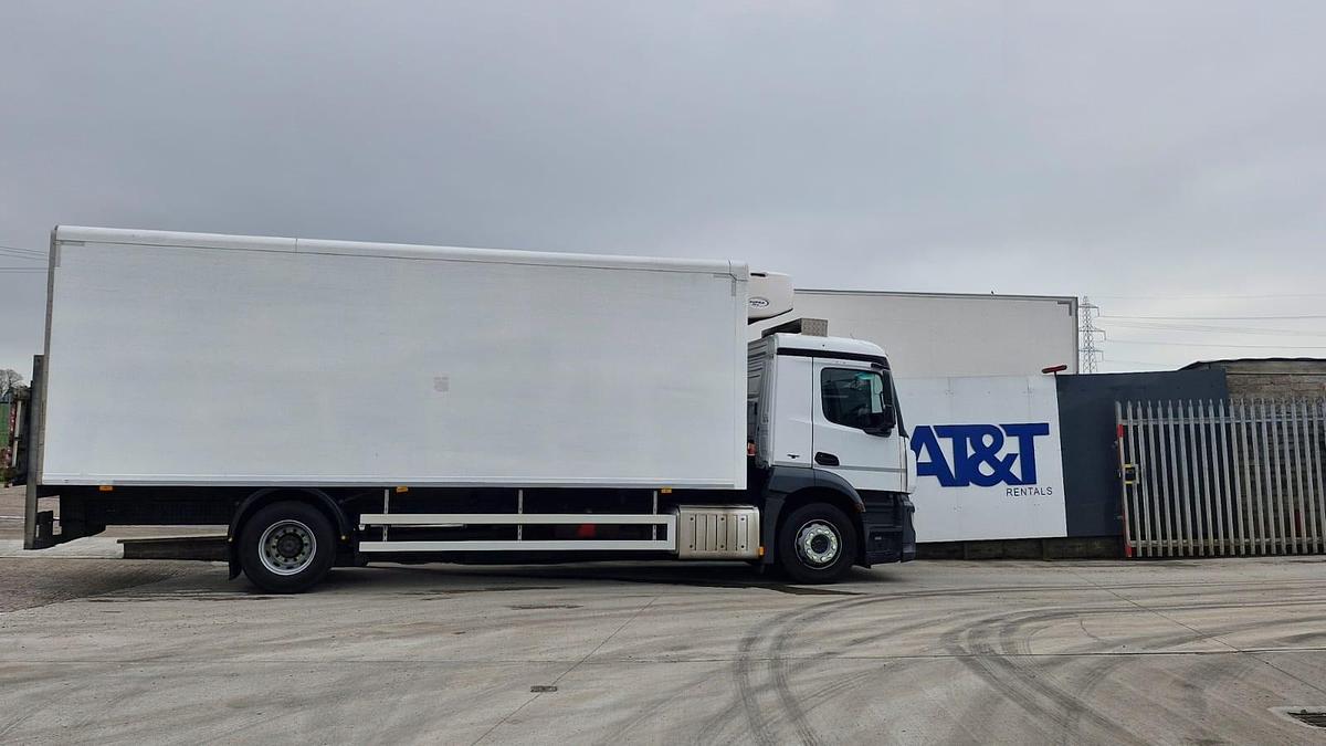 Used 2015 Mercedes 1824 4x2 Fridge