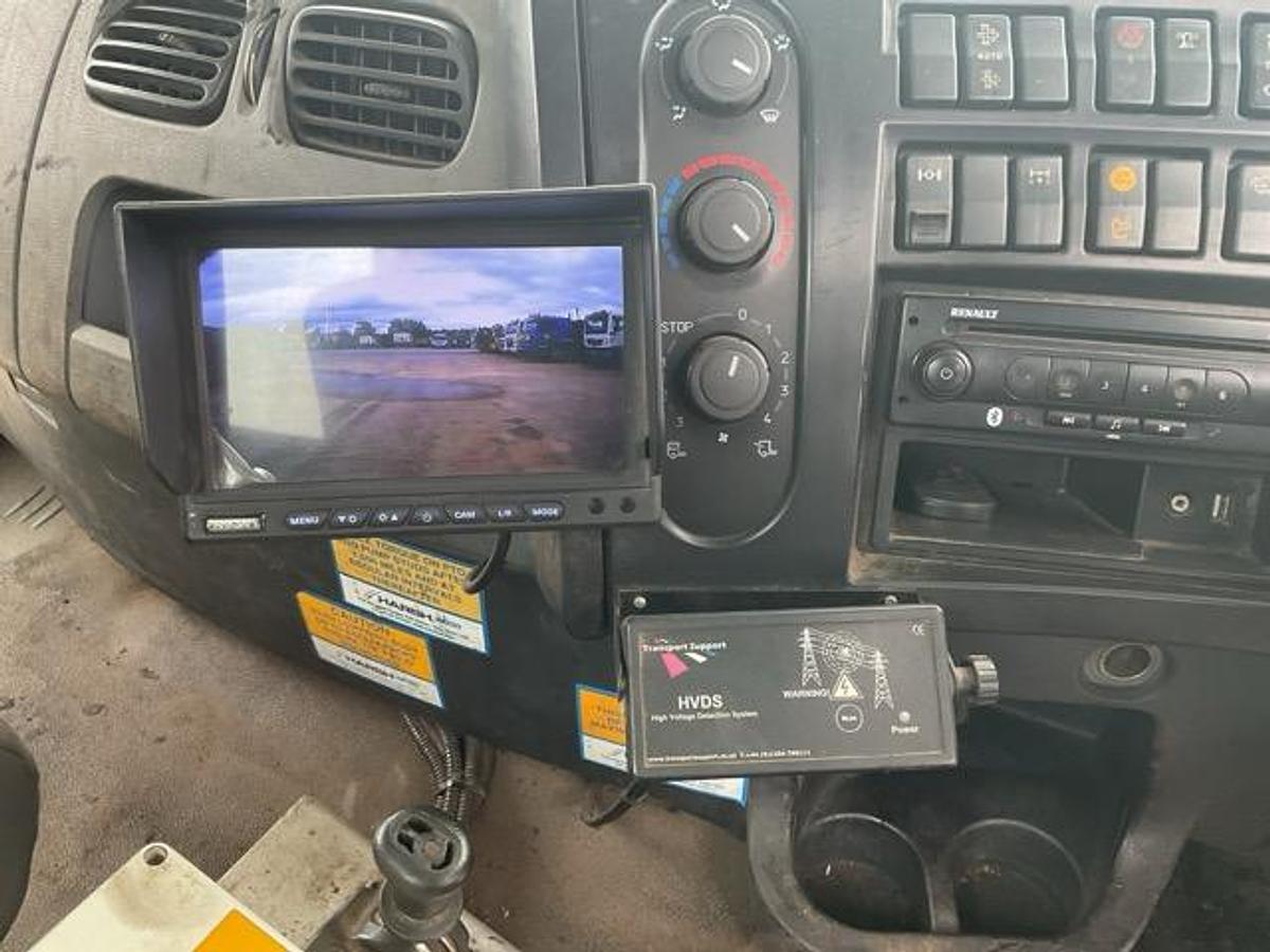 Used 2014 Renault C250 4x2 Marvtech Hotbox Asphalt Distributor Truck