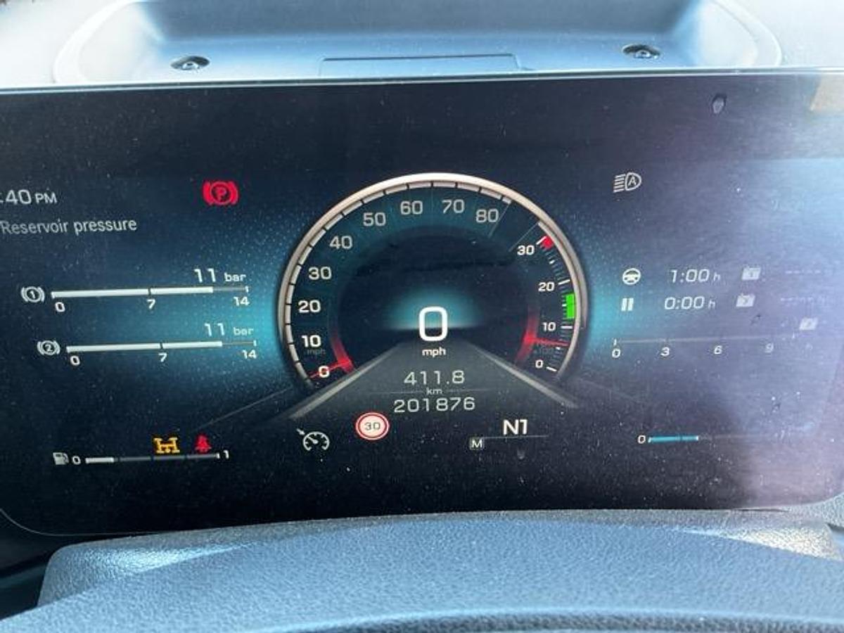 Used 2020 Mercedes Arocs 2535 Flatbed Crane Lorry