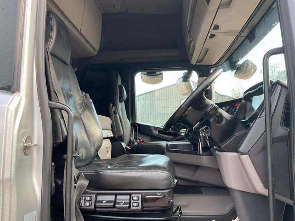 Used 2020 Scania R500 6x2 Midlift T/Unit