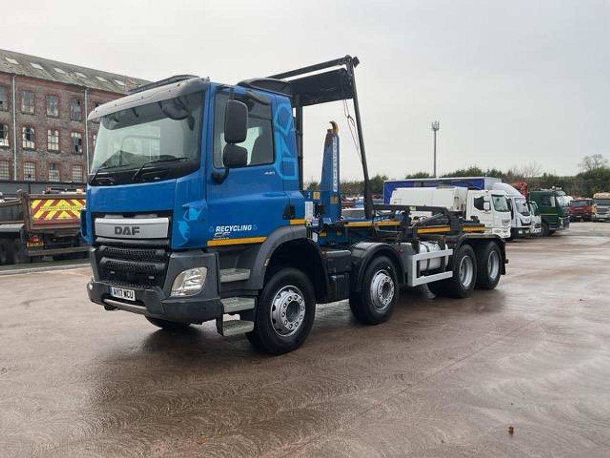 Used 2017 DAF CF440 8x4 Hookloader
