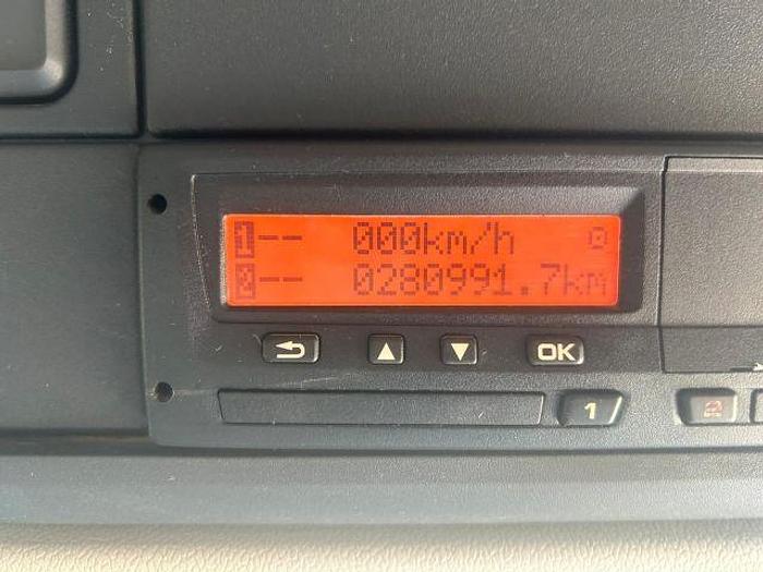 Used 2015 DAF CF400 8x4 Steel Tipper Grab