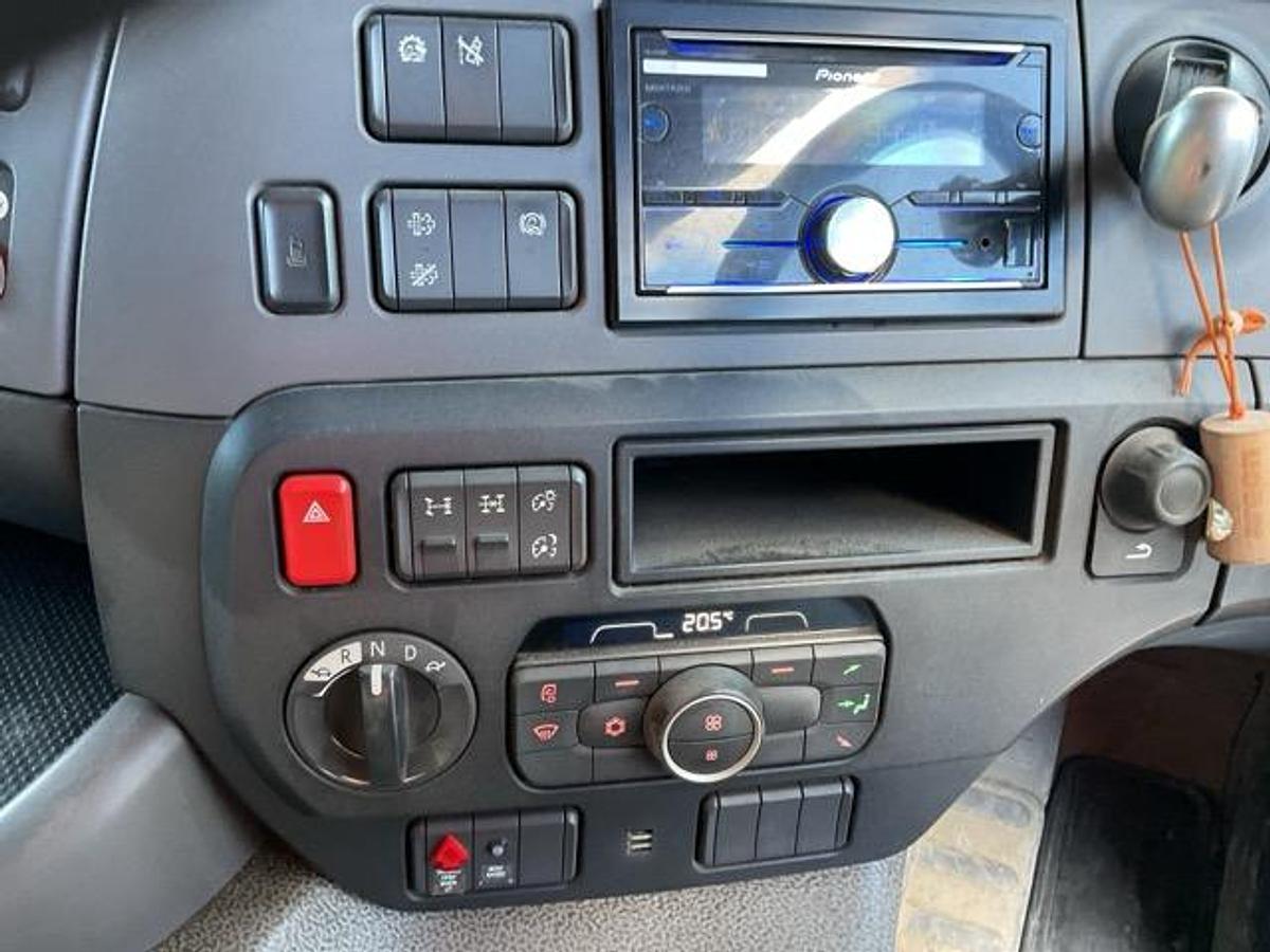 Used 2016 DAF CF410 8x4 Dropside Tipper