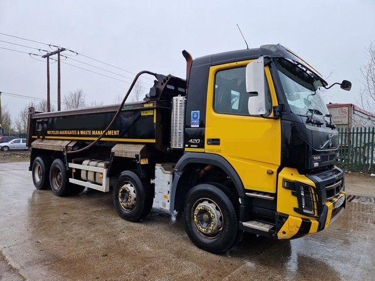 Used 2017 (17) Volvo FMX420 8x4 Steel Tipper
