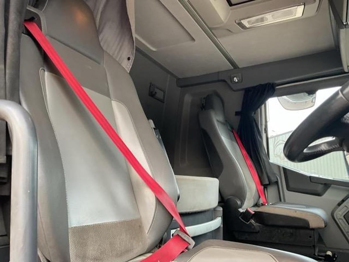 Used 2017 Renault C430 8x4 Tipper