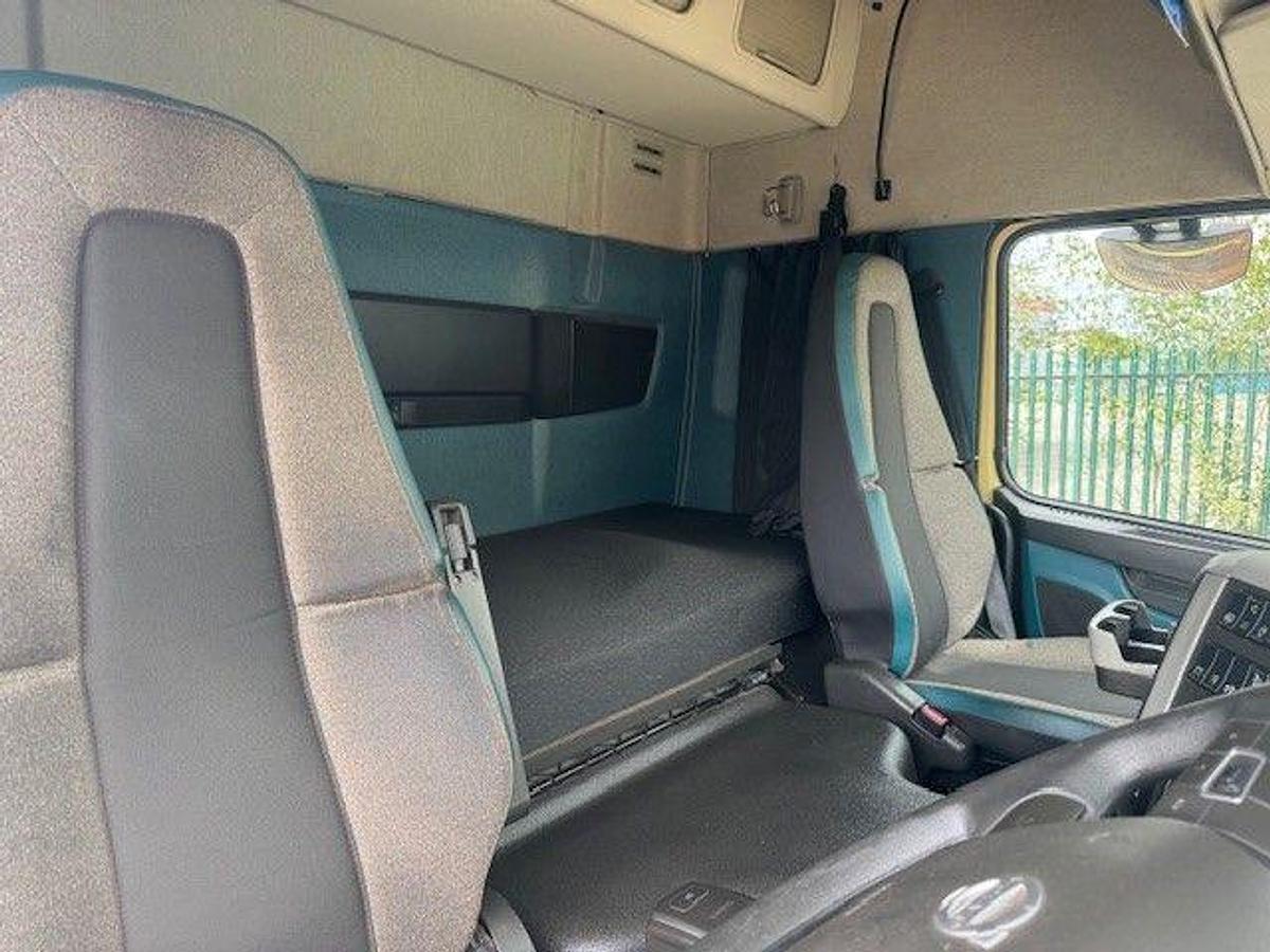 Used 2020 (20) Volvo FM460 G/T 6x2 Midlift