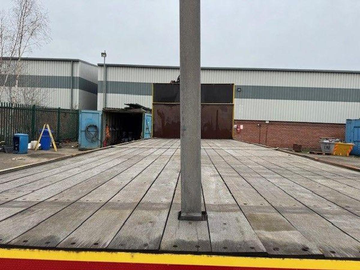 Used 2020 (70) DAF CF340 6x2 Rearlift 26T Flatbed