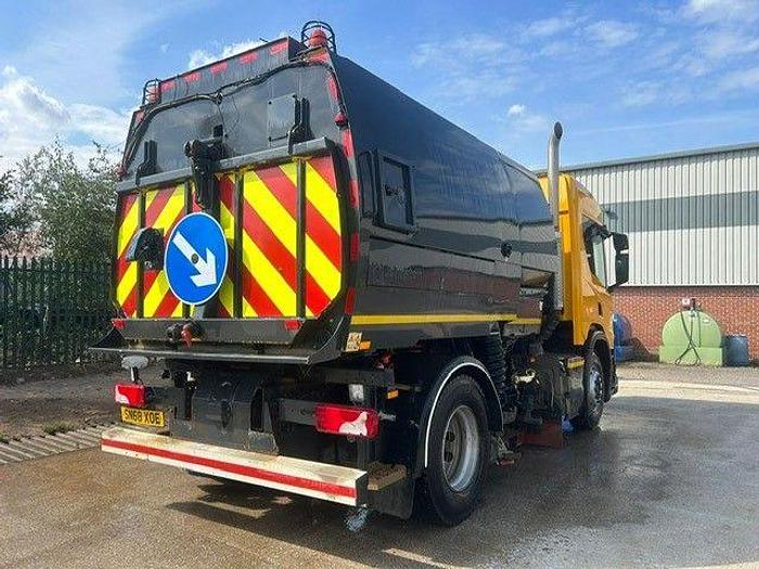 Used 2018 (68) Scania P250 4x2 18T Road Sweeper
