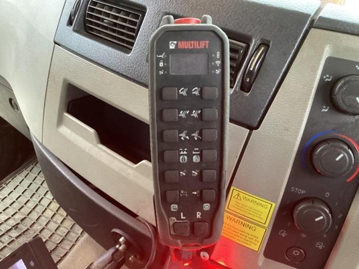 Used 2018 (68) Volvo FL280 4x2 18T Skiploader