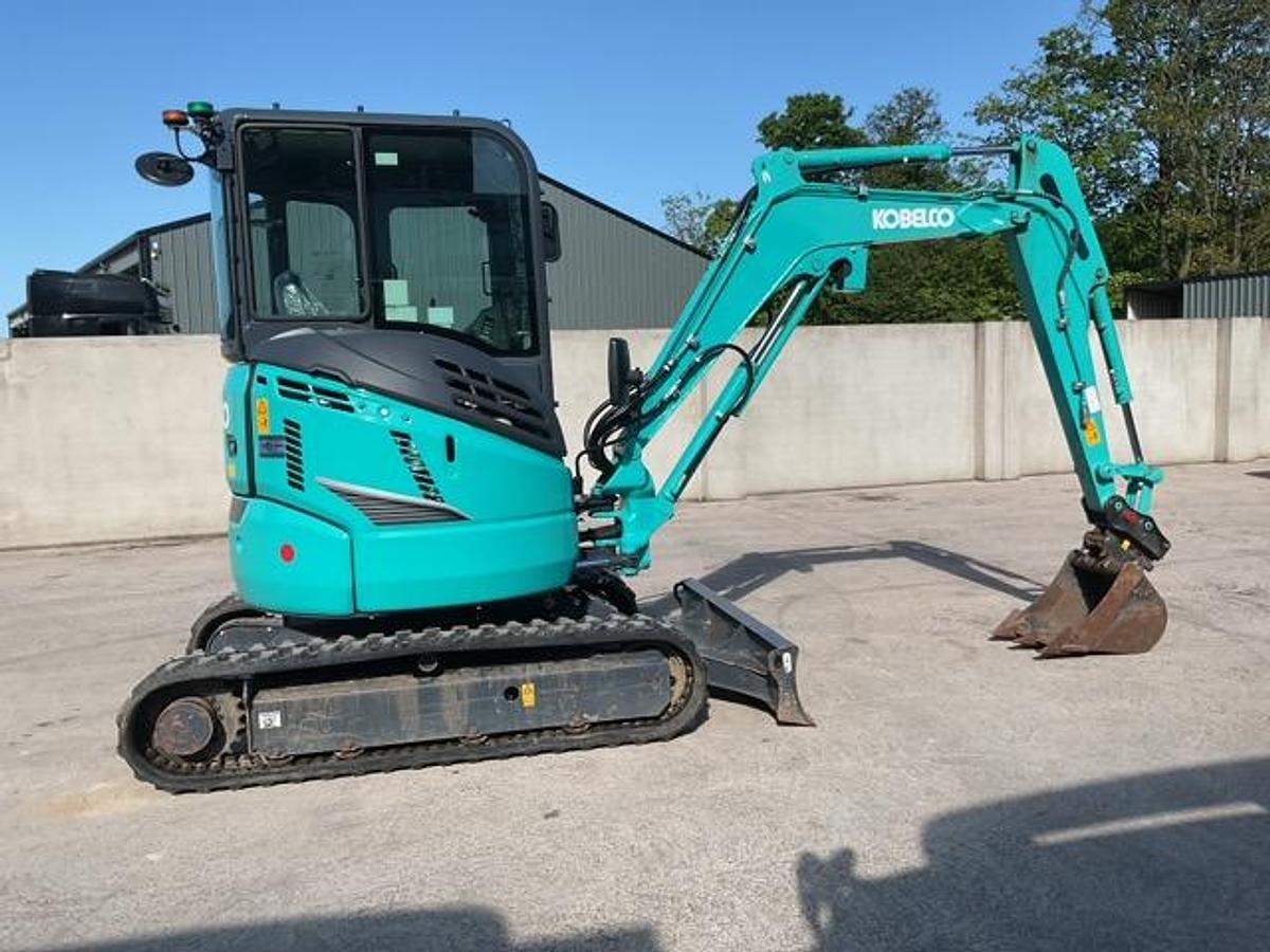 Used 2022 Kobelco SK28SR-6E Mini Excavator