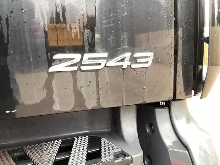 Used 2016 Mercedes Actros 2543 6x2 Tractor Unit