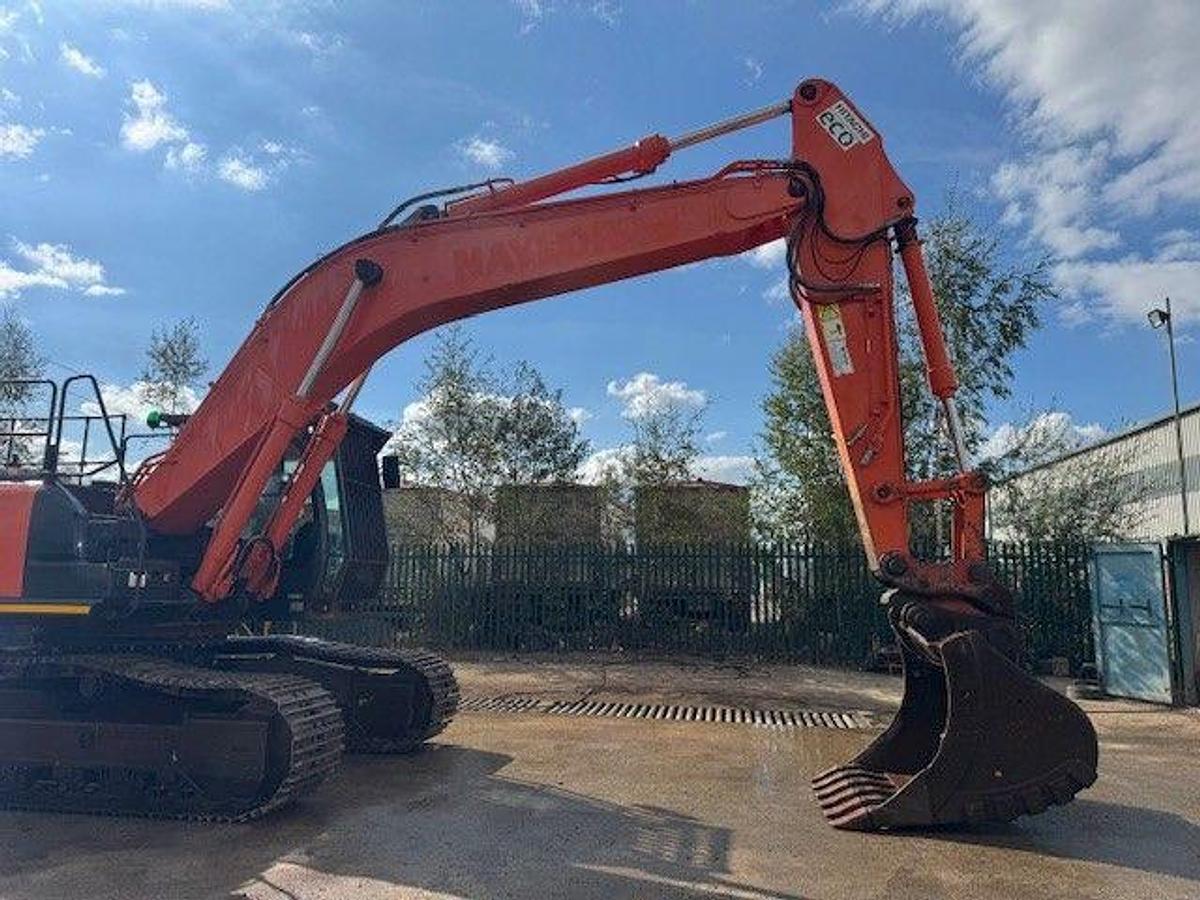Used 2018 Hitachi ZX350LC-6 Tracke Excavator