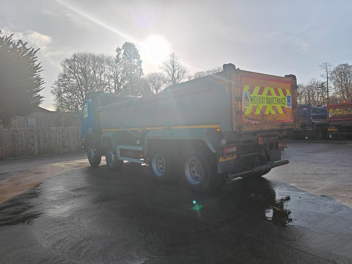 Used 2021 Volvo FMX420 8x4 Steel Tipper