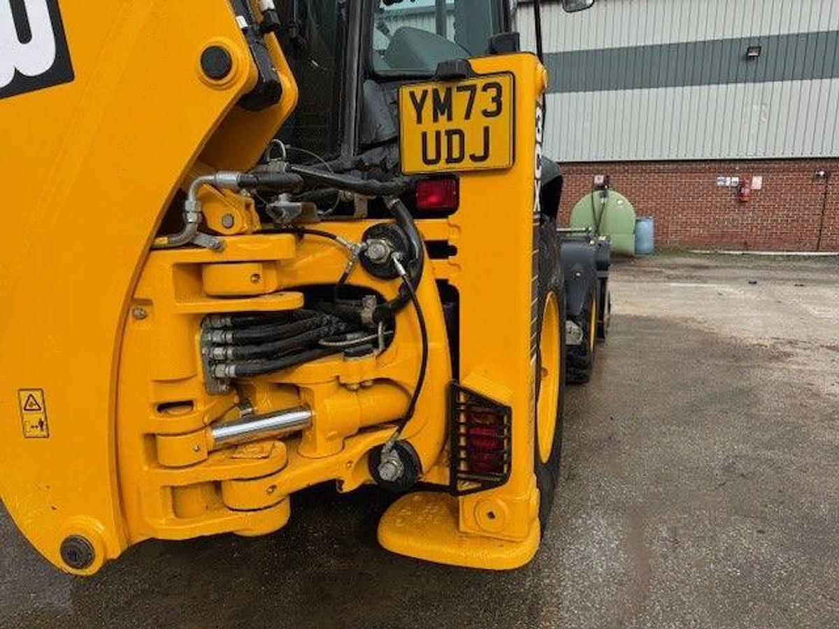 Used 2024 JCB 3CX Sitemaster Backhoe Loader