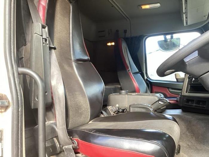 Used 2016 Volvo FMX420 8x4 Steel Tipper