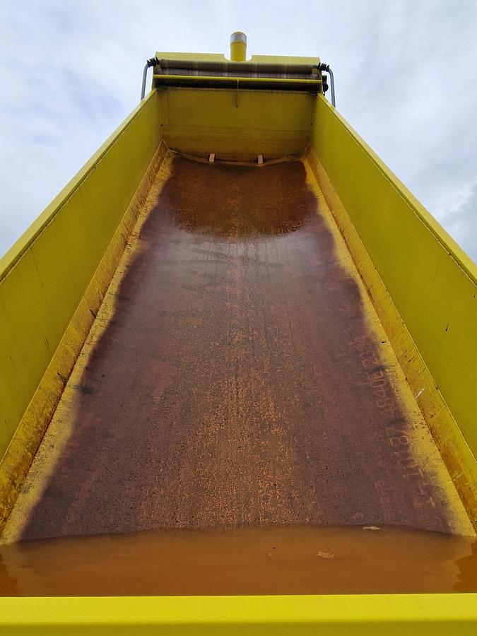 Unregistered Volvo FMX460 8x4 Steel Tipper (Choice Of 6)