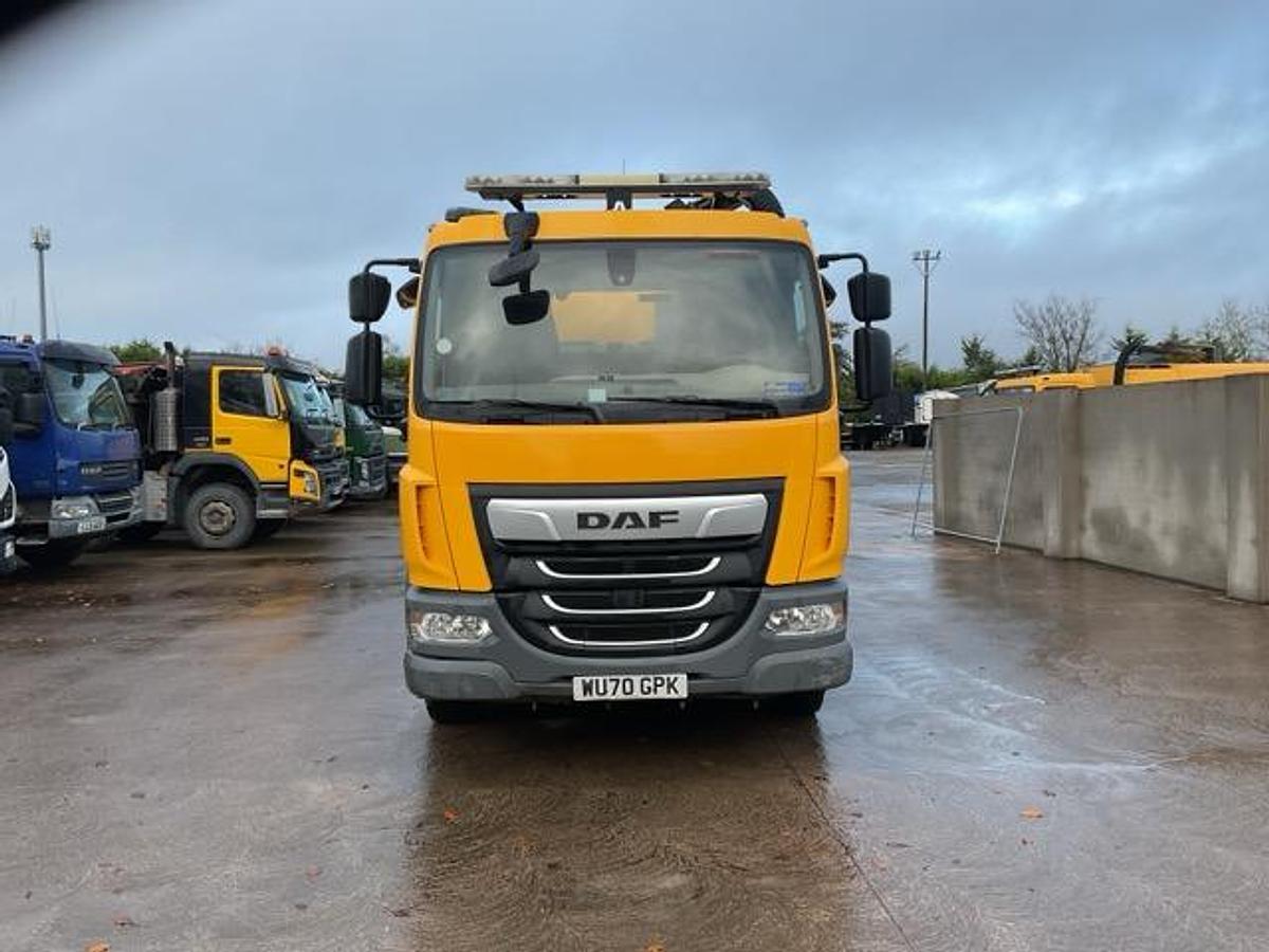 Used 2020 DAF LF220 4x2 Johnston V65T Road Sweeper