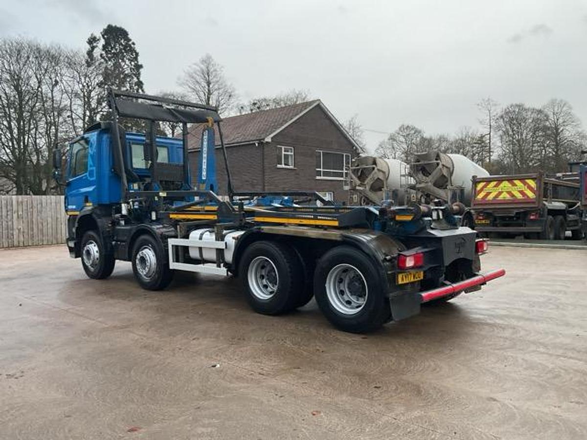 Used 2017 DAF CF440 8x4 Hookloader