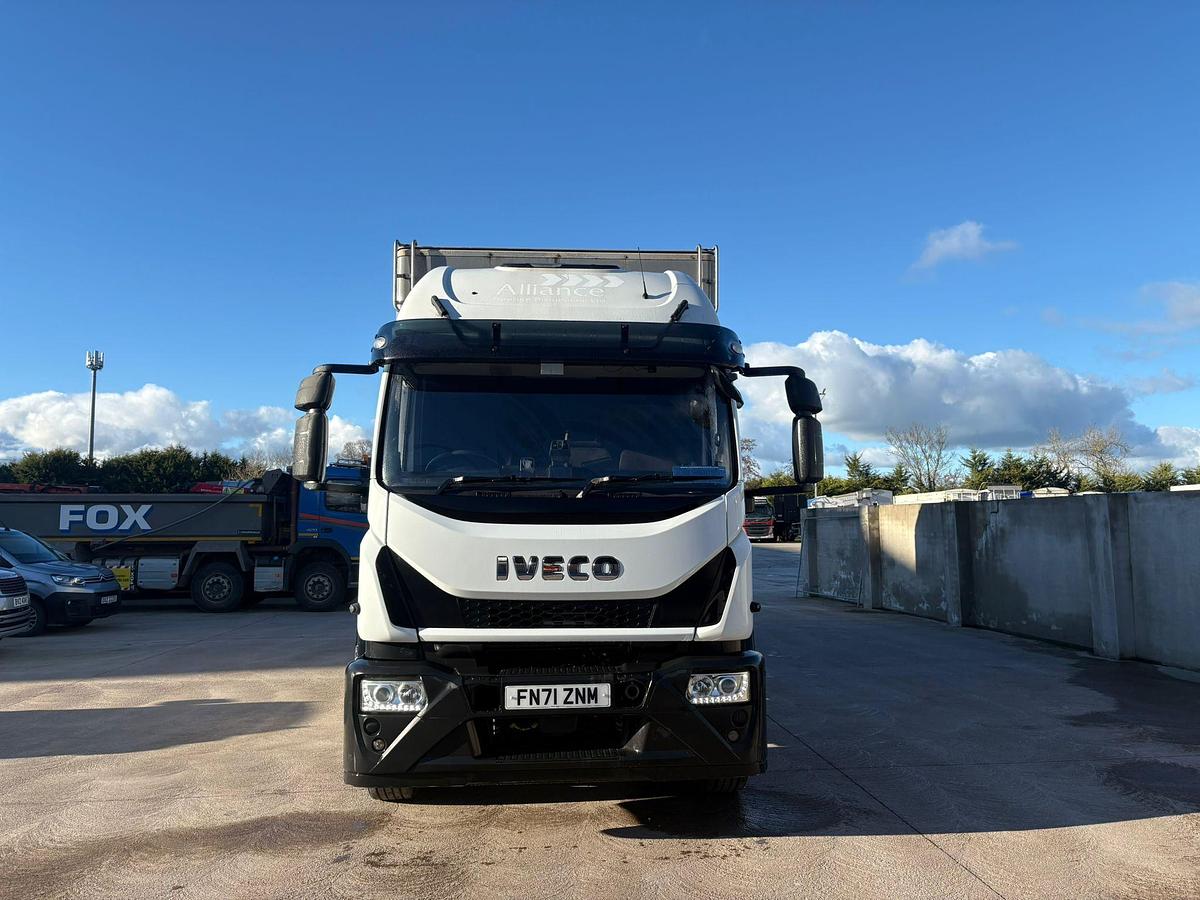Used 2021 Iveco 180E250 18T Curtainsider