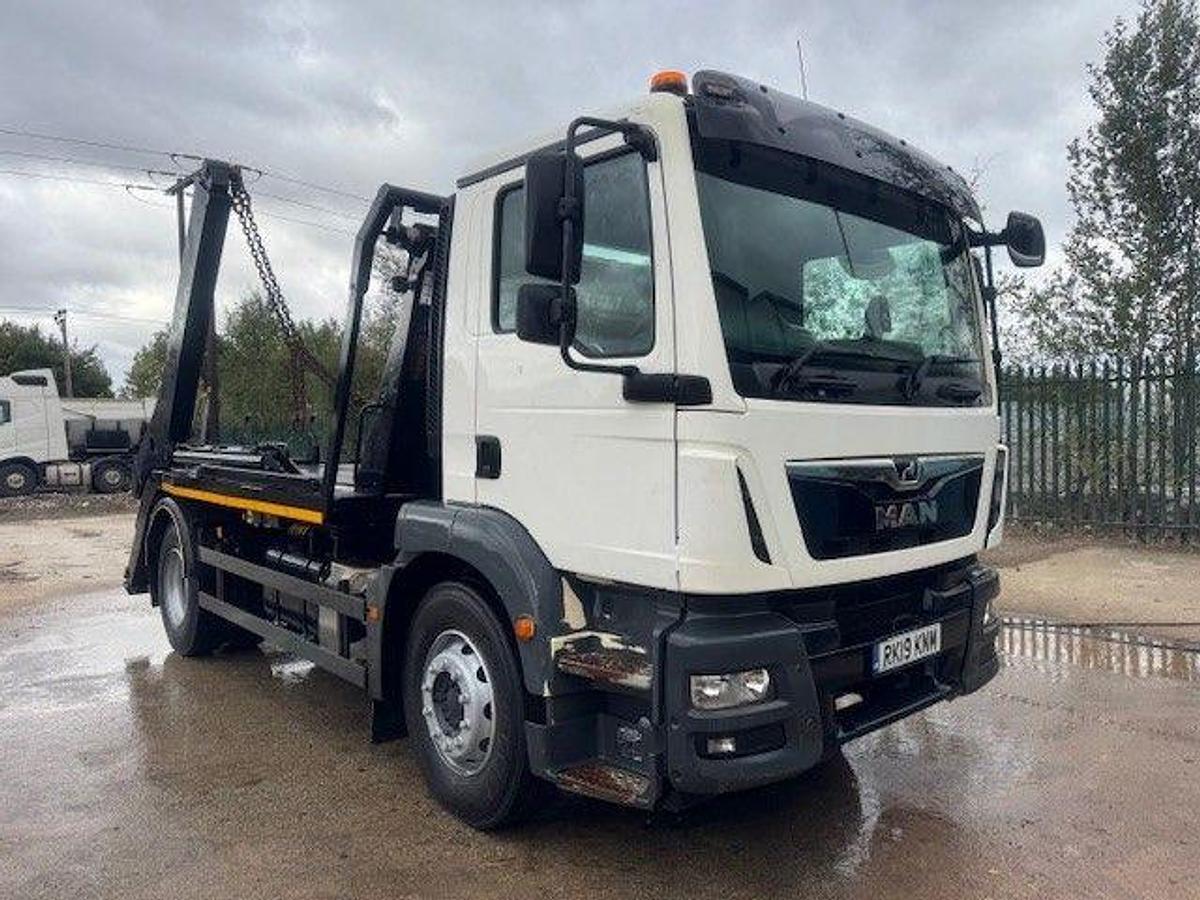 Used 2019 (19) MAN TGM18.250 4x2 18T Skiploader