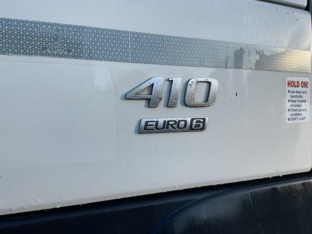 Used 2016 Volvo FM410 8x4 Tridem Mixer