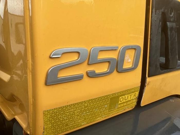 Used 2015 Volvo FL250 4x2 Dropside Tipper