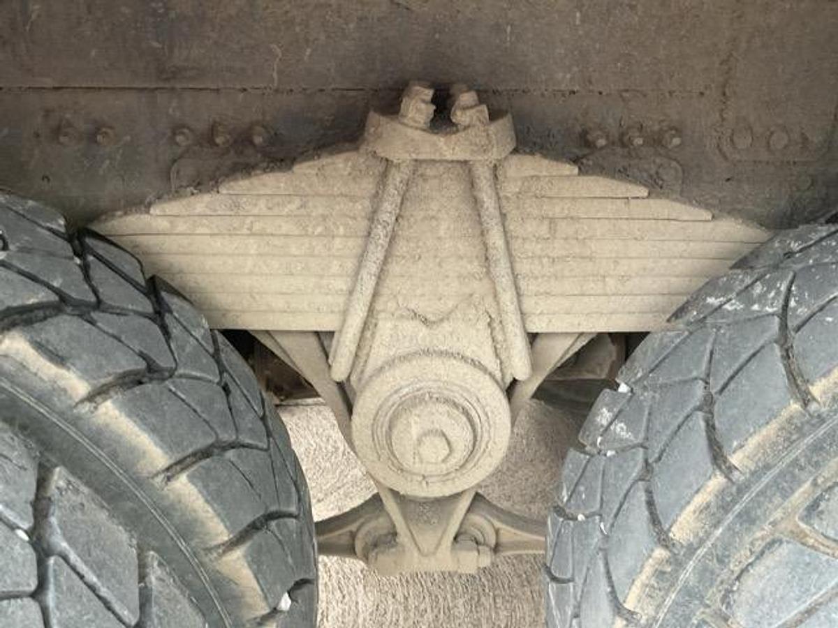 Used 2006 Volvo FM400 8x4 Tipper