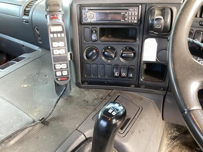 Used 2008 Scania P380 8x4 Hookloader