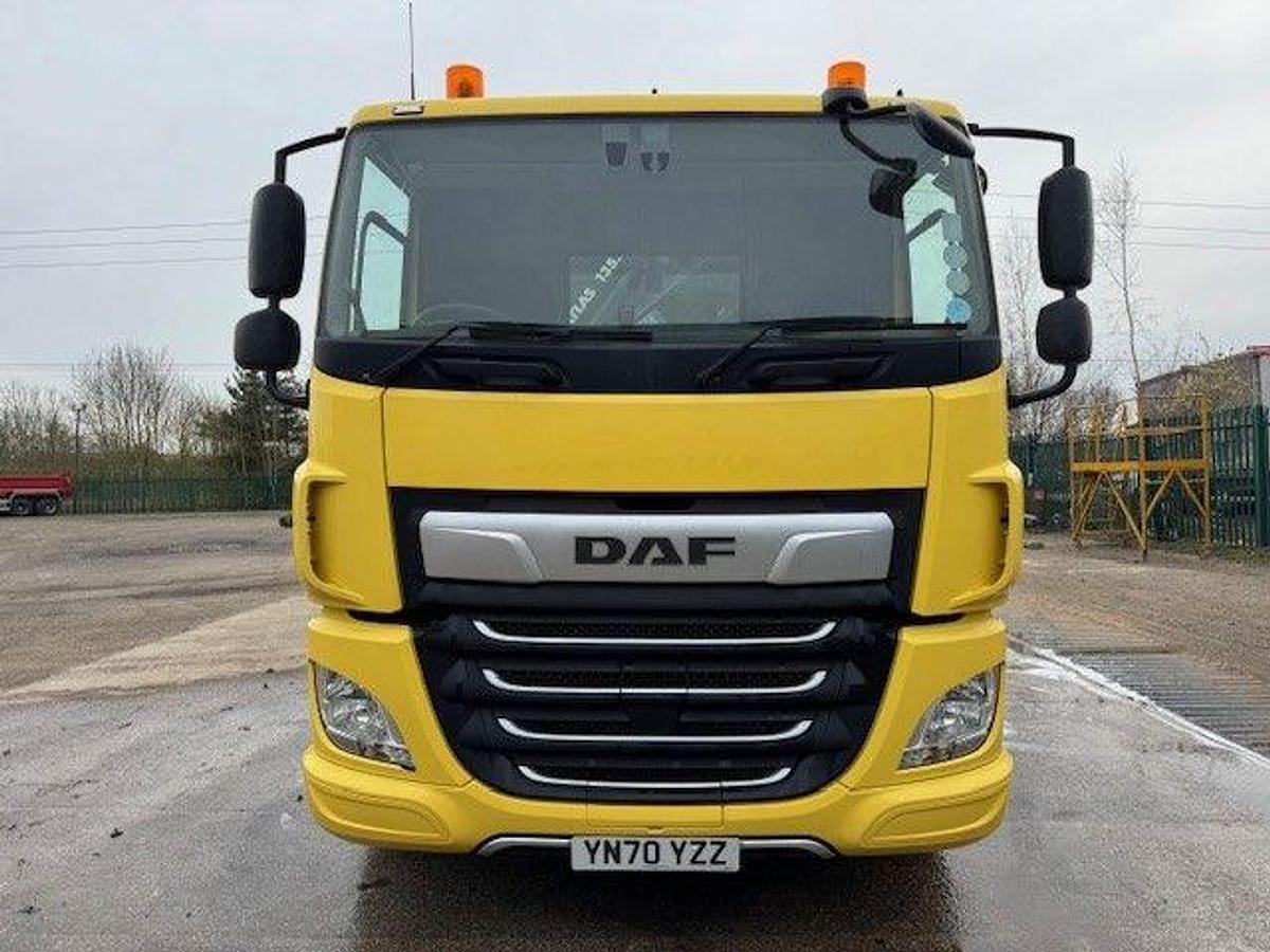 Used 2020 (70) DAF CF340 6x2 Rearlift 26T Flatbed