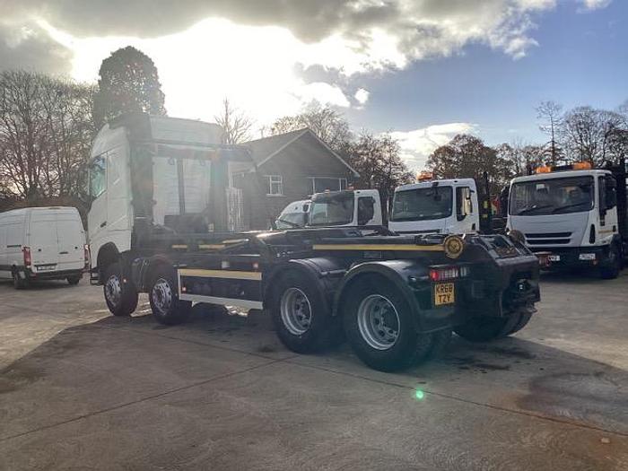 Used 2018 Volvo FH500 Globe Trotter 8x4 Hookloader